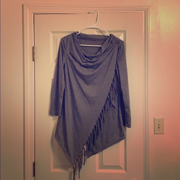 Shrug / poncho - Picture 1 of 4